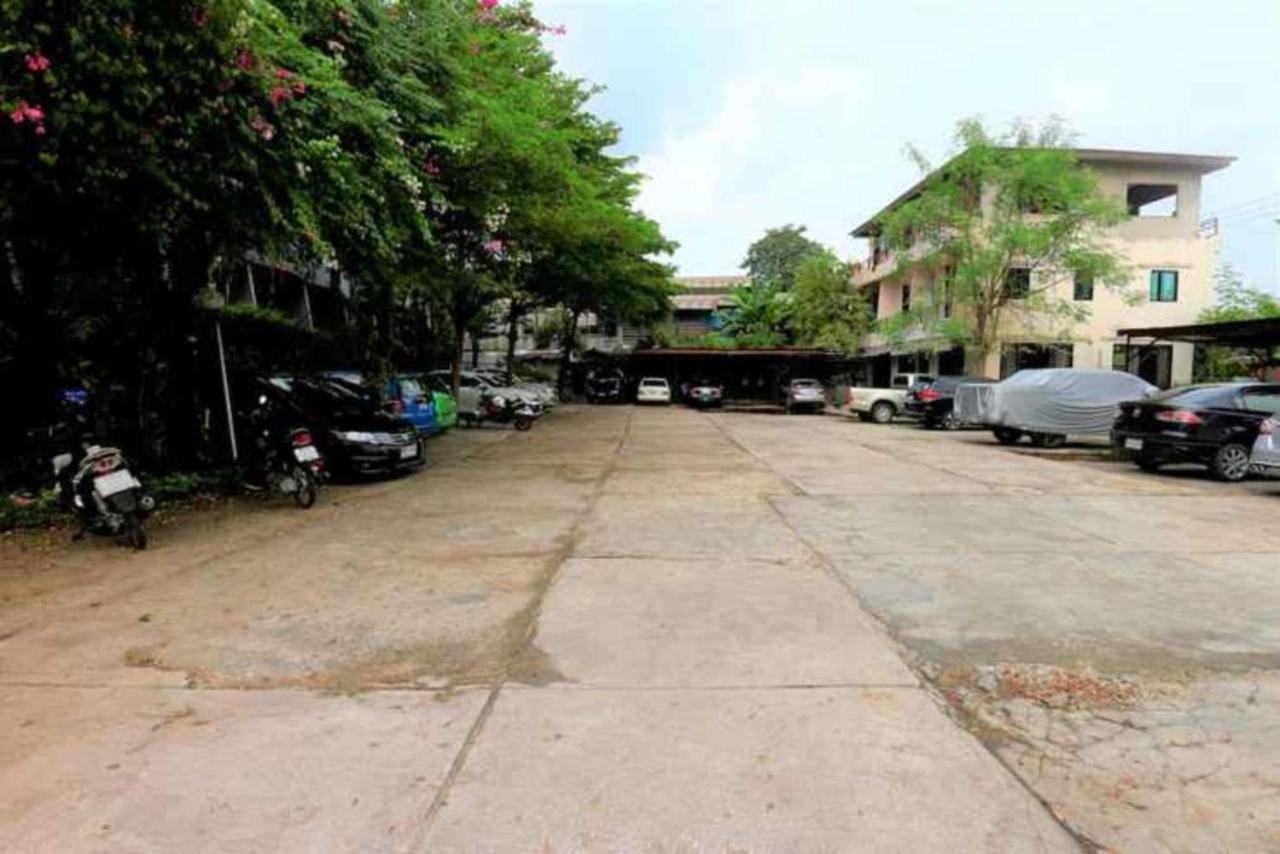 Platinum Place Bangkok Luaran gambar