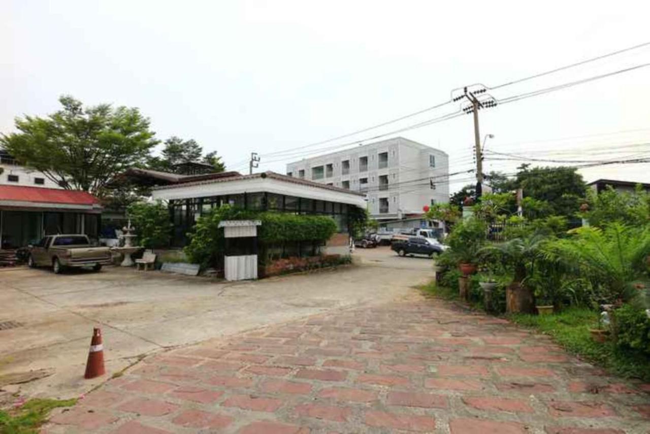 Platinum Place Bangkok Luaran gambar